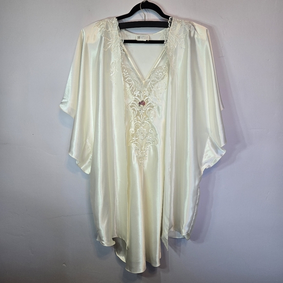 Expressions by California Dynasty beautiful VINTAGE bridal nite gown & robe set - Picture 2 of 16